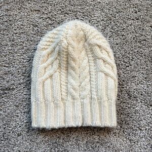 Banana republic wool blend beanie (cream/ivory)